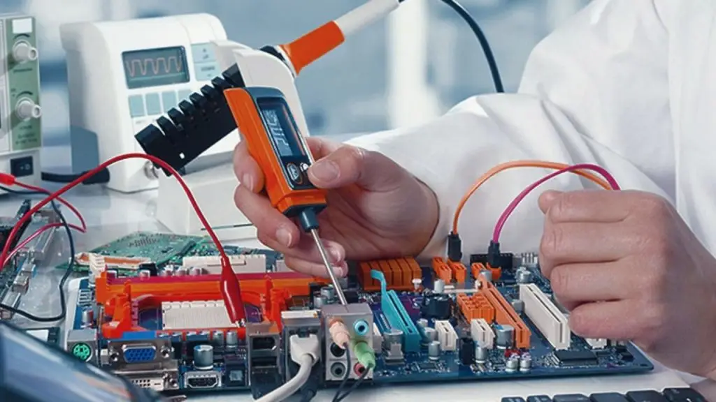 Ağlı Elektronik Tamircisi